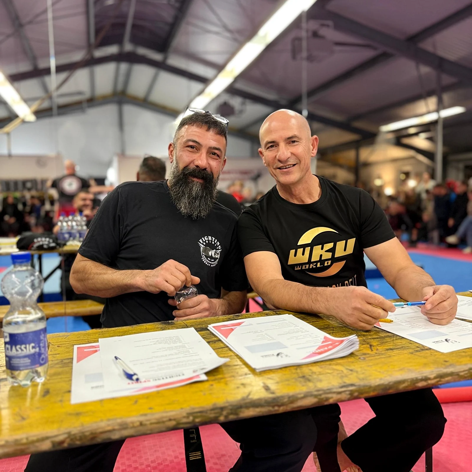 Prüfer bei einer Gürtelprüfung von Fighting Spirit Neckarbischofsheim