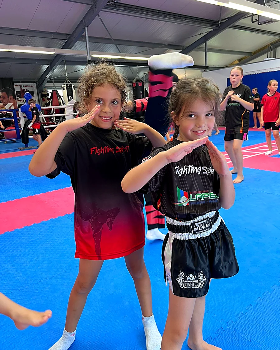 Kinder beim Kickboxen-Training bei Fighting Spirit Neckarbischofsheim