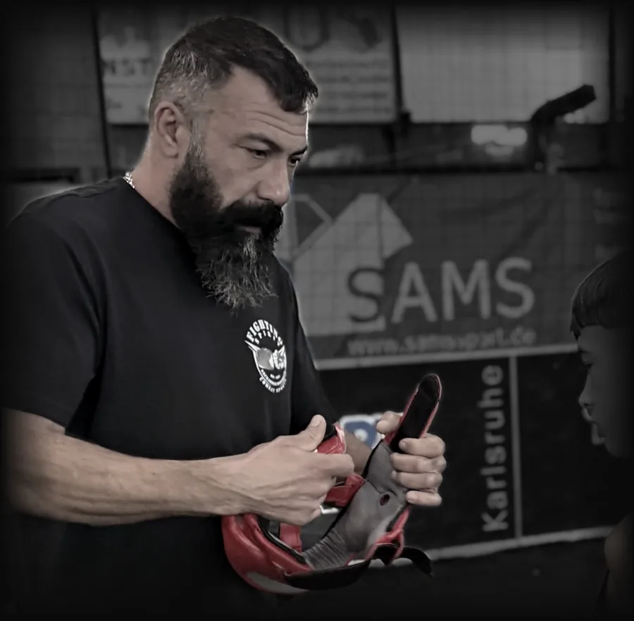 Suat Dalli, Trainer für Boxen und K1 bei Fighting Spirit Neckarbischofsheim